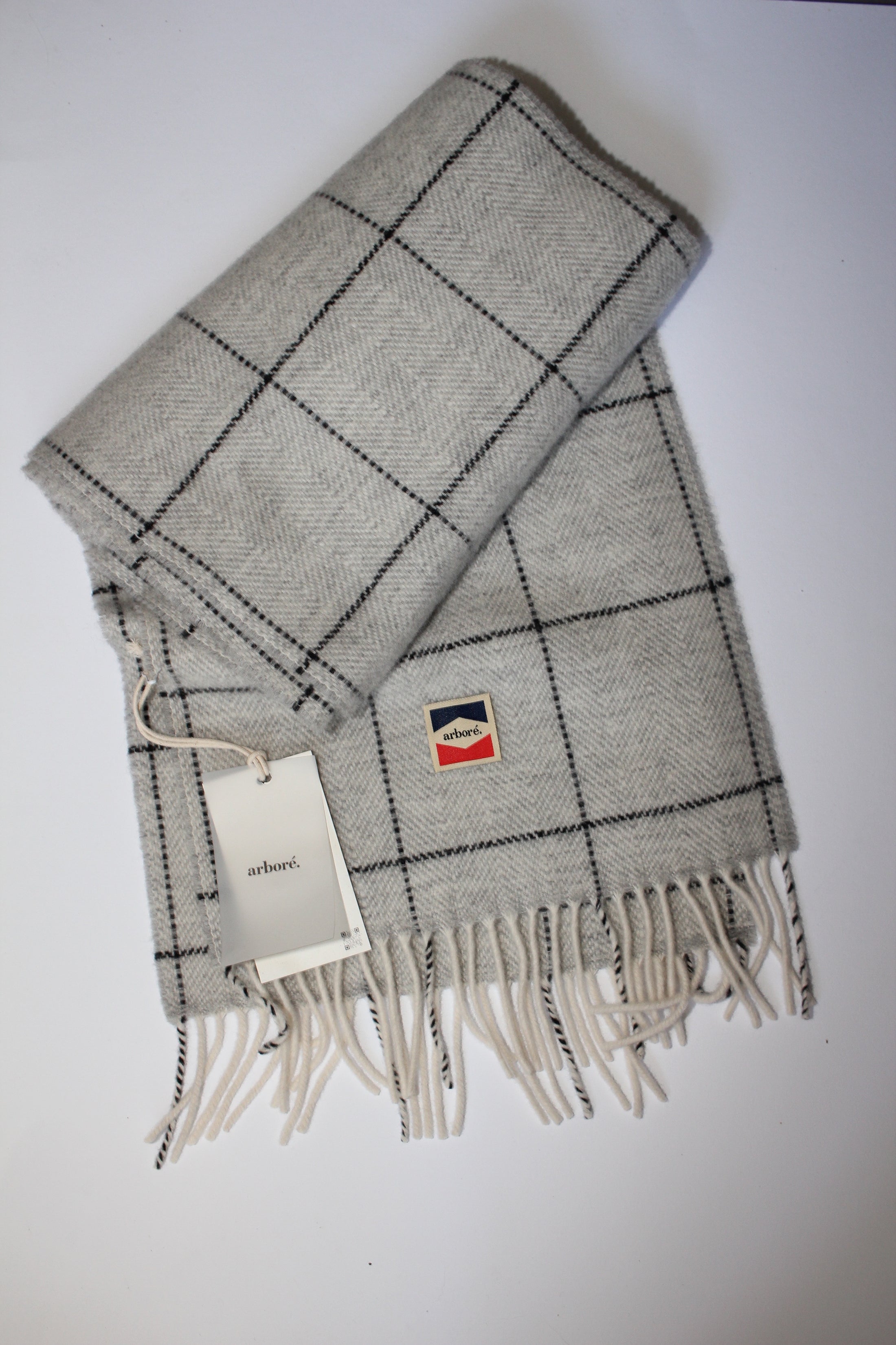 the commuter scarf.